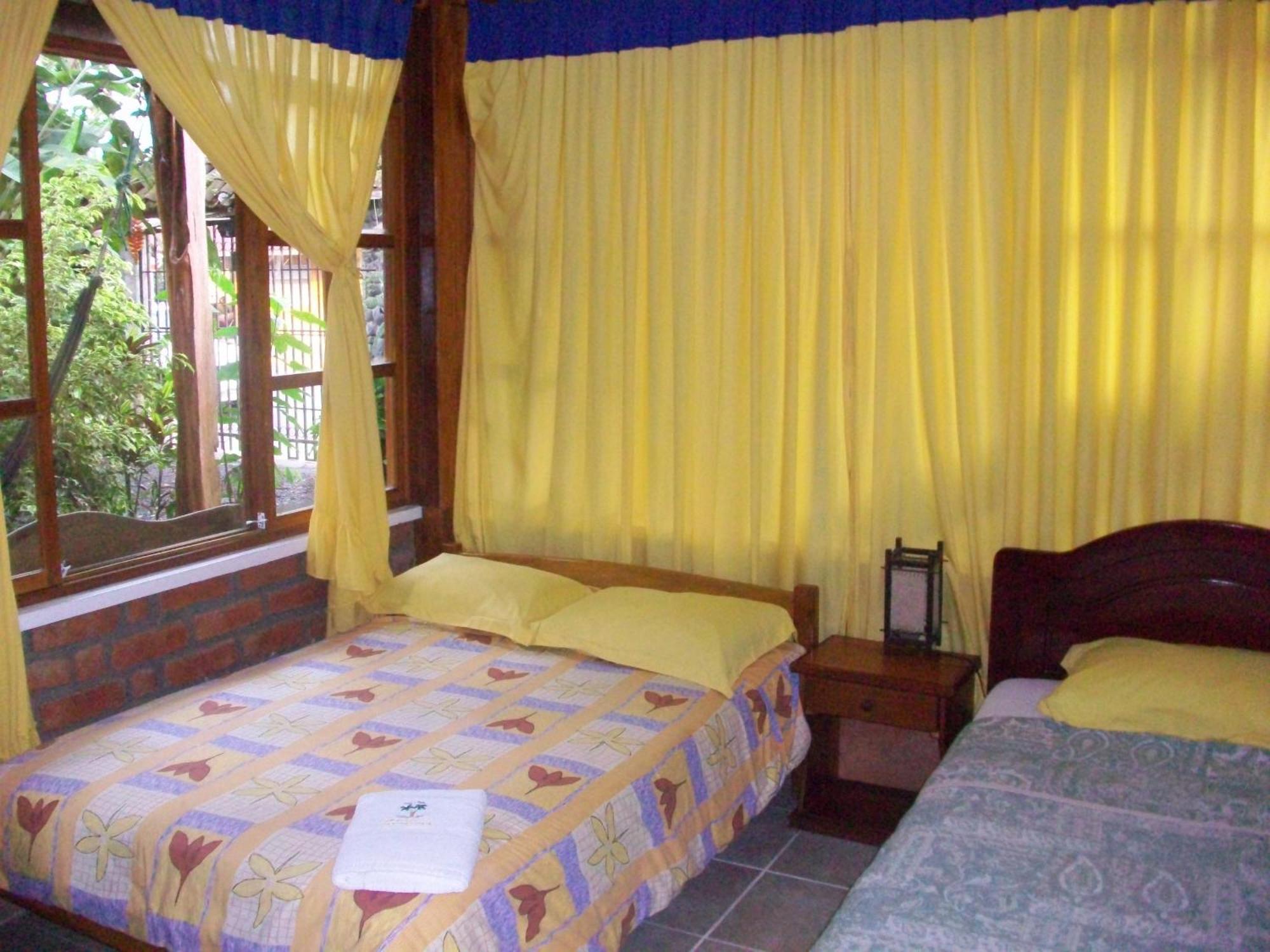 Hostal Las Palmas Puyo Ngoại thất bức ảnh