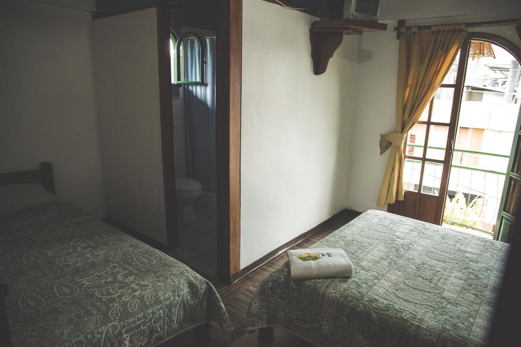 Hostal Las Palmas Puyo Ngoại thất bức ảnh