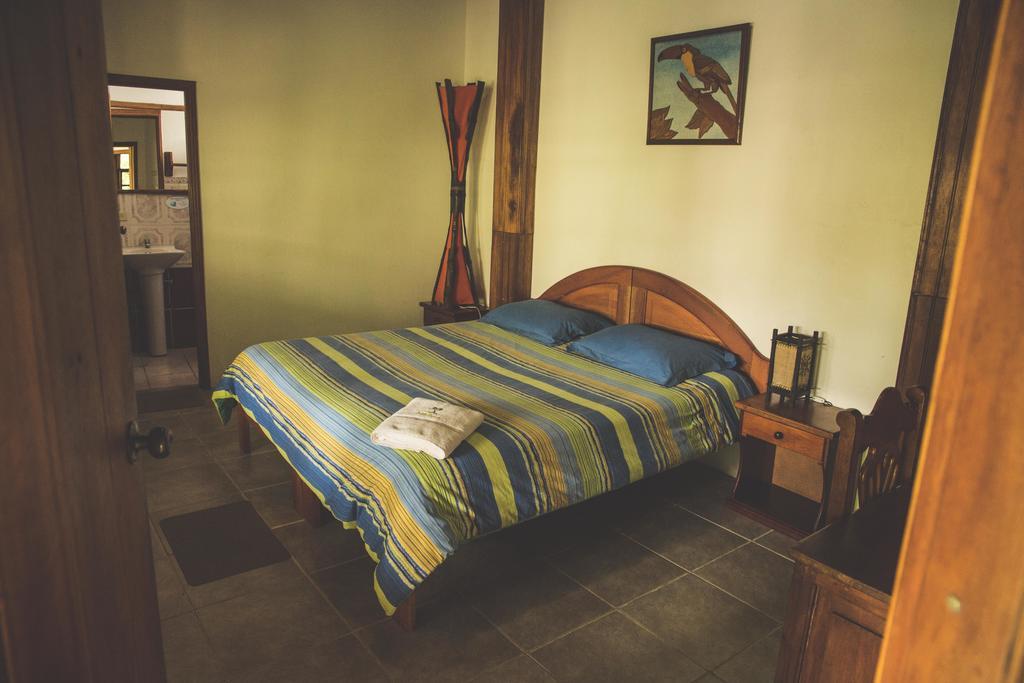 Hostal Las Palmas Puyo Ngoại thất bức ảnh